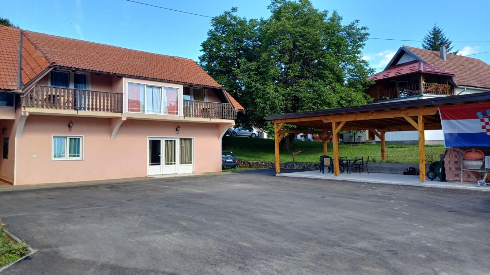 Apartman & Sobe Orhideja Smoljanac Exterior photo